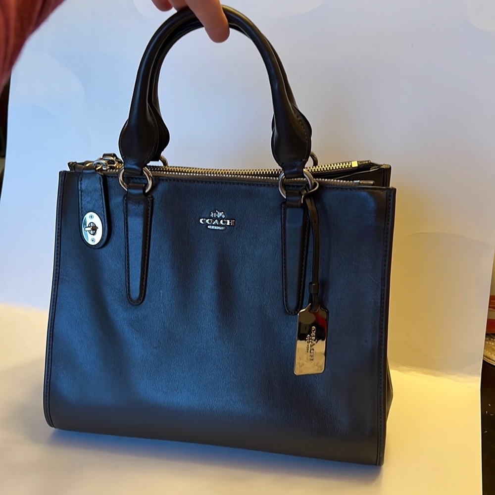 Coach handbag with Shoulder/crossbody strap (detachable)